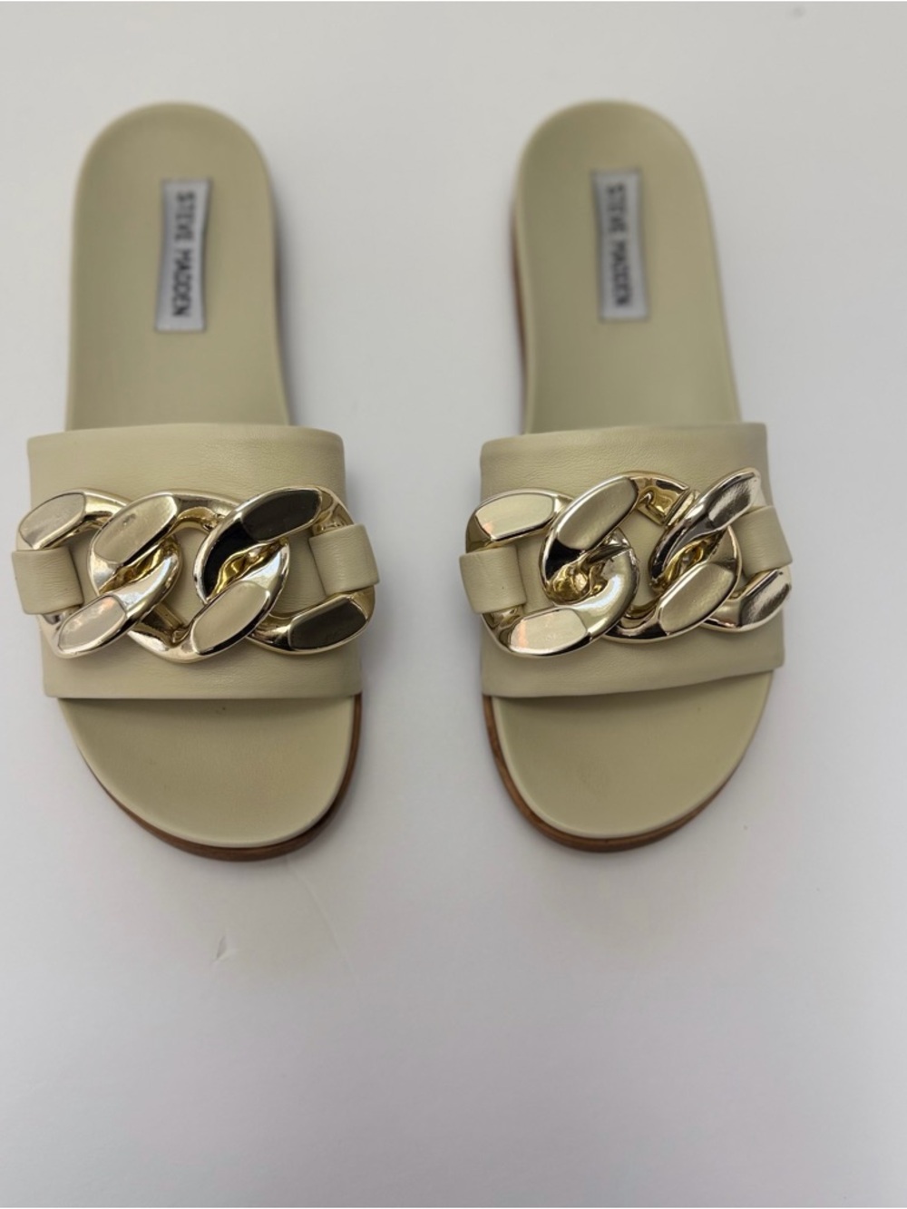 Steve Madden Cream Slide Mules with Chunky Gold Chain